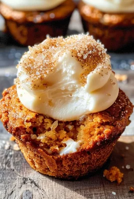 Pumpkin Muffins with Maple Cream Cheese Filling